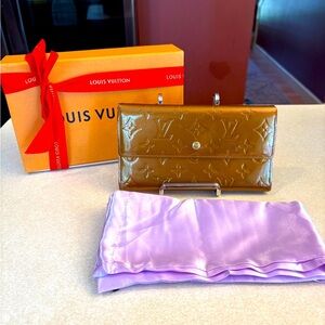 LOUIS VUITTON Vernis Bronze Long Wallet w/ LV Box & Unbranded Dust Bag. EUC